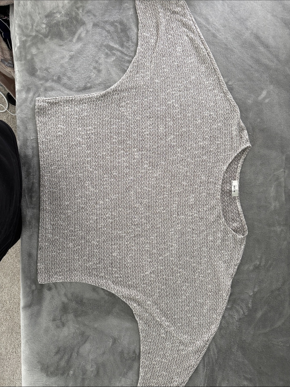 Sadie & Sage Light Heather Gray Crewneck Boxy Sweater
